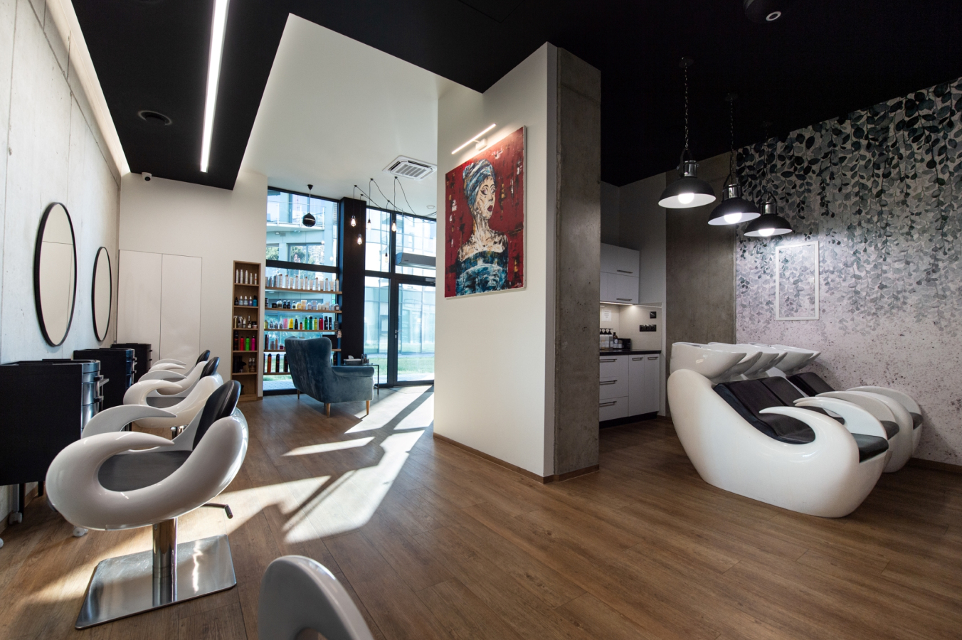 Paul Ferro Salon & Academy 