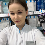 Złote Tarasy - Super-Pharm